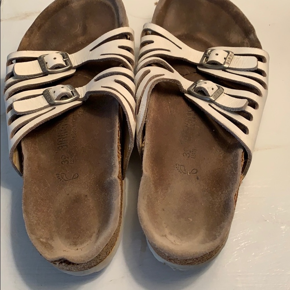 Birkenstock size 39 (approx. us 9/9.5) cream